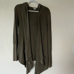 Splendid open front swing cardigan with packets size Medium army green